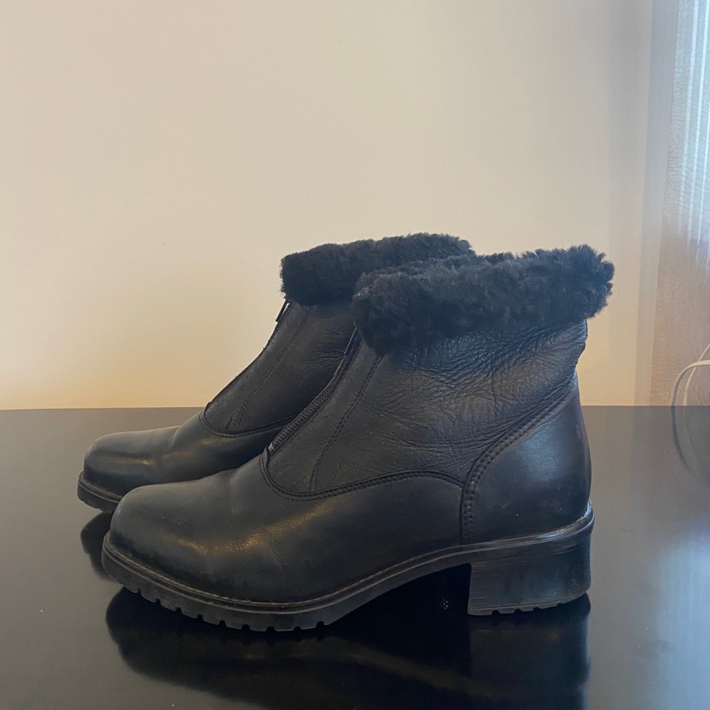 Warm & designer leather booties, size 7.5
